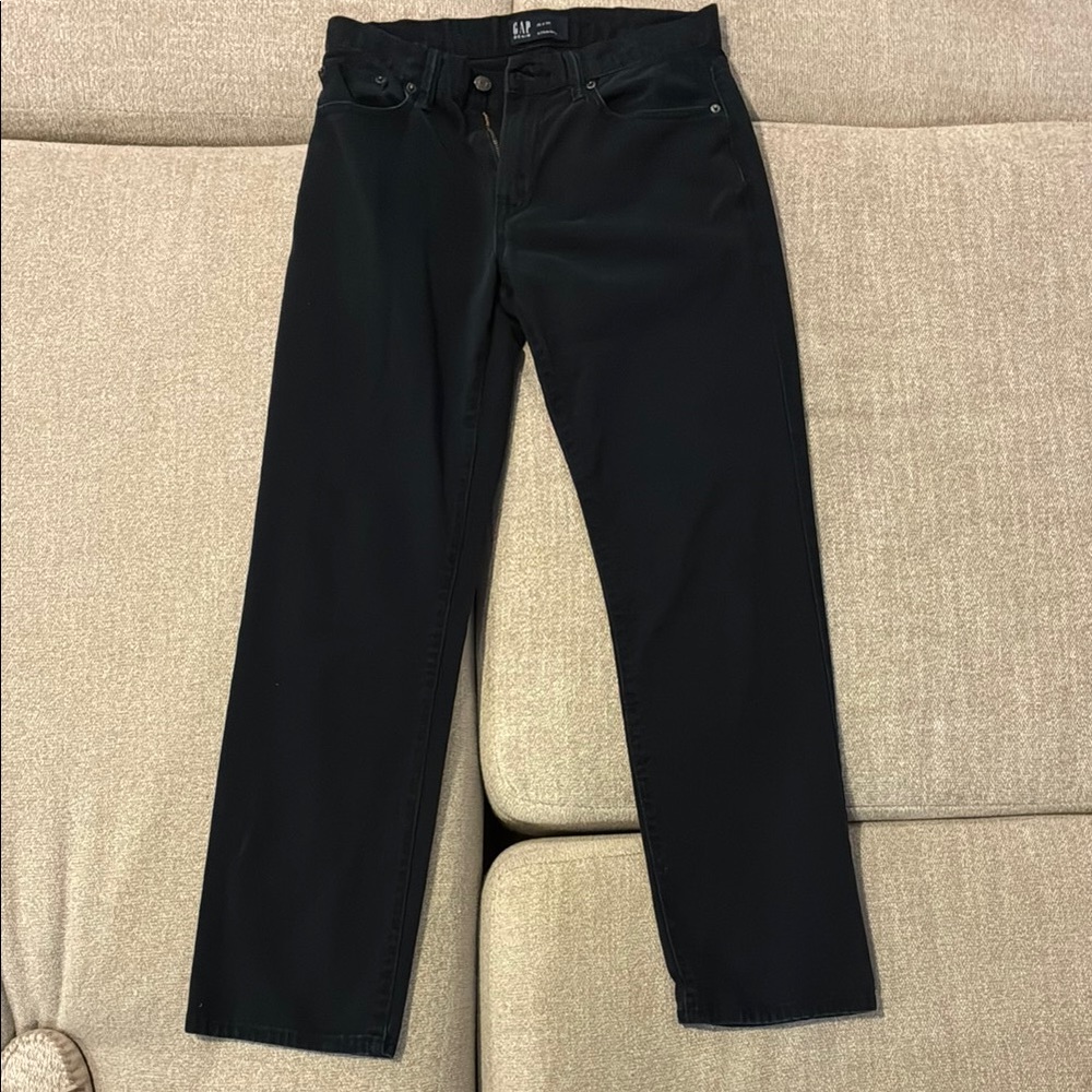 GAP Black Straight-Leg Jeans Timeless Style